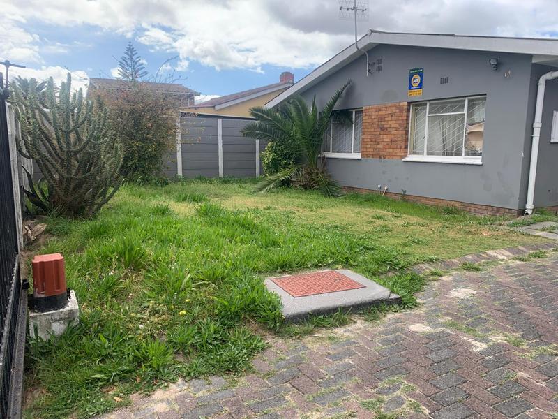 3 Bedroom Property for Sale in Voelvlei Western Cape